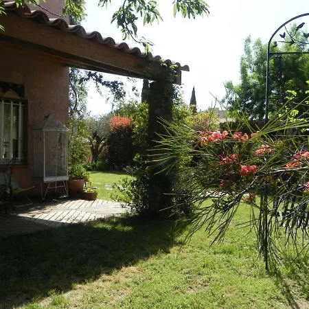 Le Clos Des Vignes Raphael *