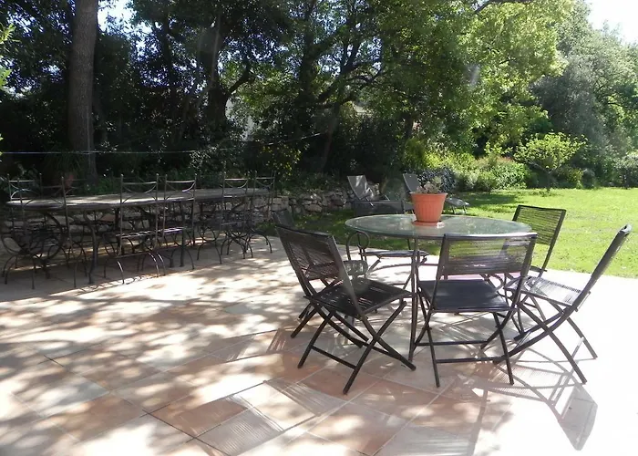 Bed & Breakfast Le Clos Des Vignes Raphael 4*