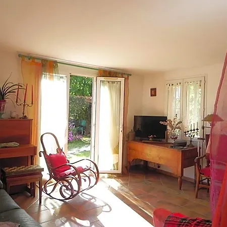 Le Clos Des Vignes Raphael Bed & Breakfast Saint-Raphaël