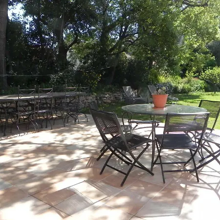 Panzió Le Clos Des Vignes Raphael 4*