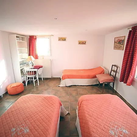 Le Clos Des Vignes Raphael 住宿加早餐酒店