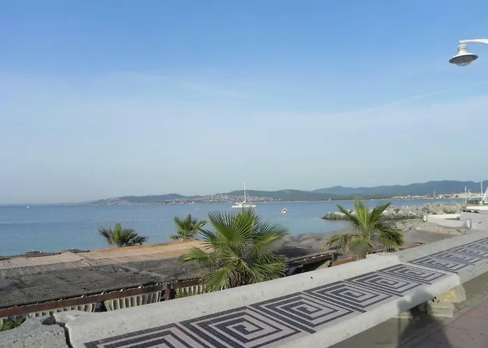 Le Clos Des Vignes Raphael Saint-Raphael (Var)