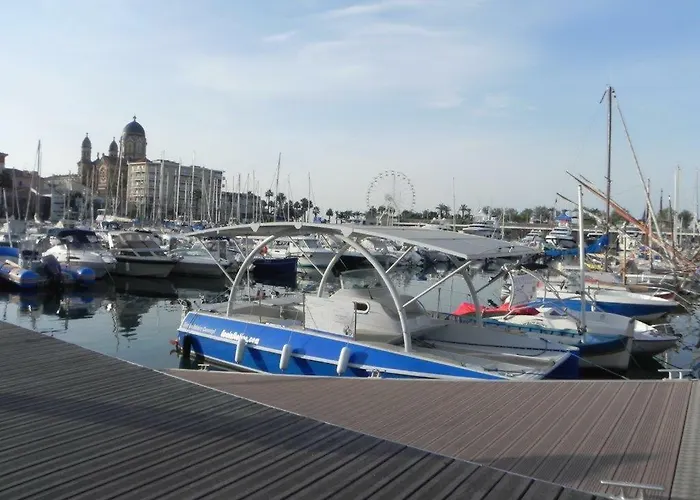 Le Clos Des Vignes Raphael